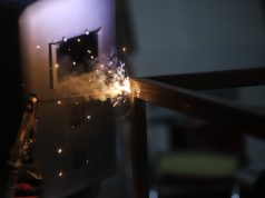 Cięcie, gięcie, spawanie — jaką grubość arkusza wybrać do konkretnej konstrukcji?